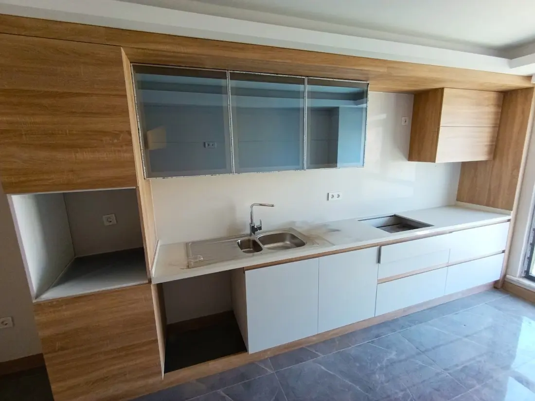 Fitted kitchen
